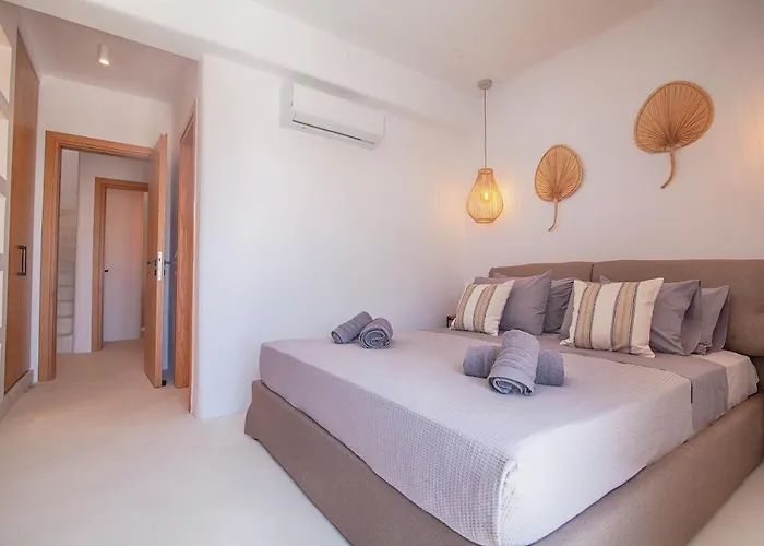 Piccolo With Private Pool And Sea View וילה קלפטיס