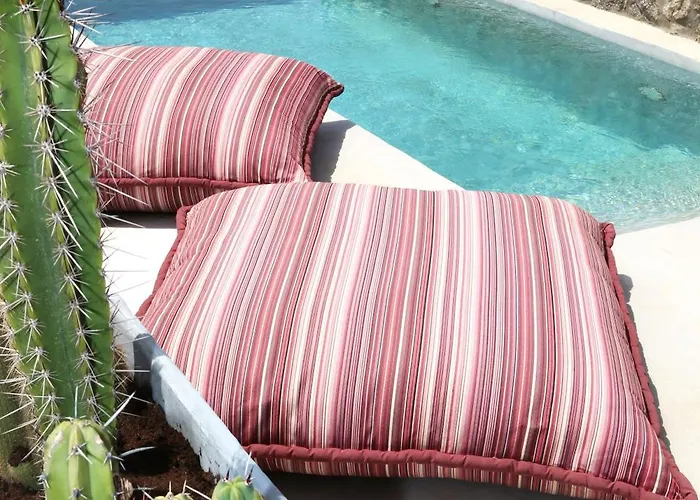 Βίλα Piccolo With Private Pool And Sea View